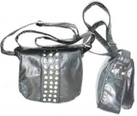 BANDOLERA SIMIL CUERO DETALLES METALICOS